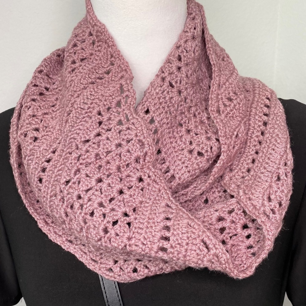 Handmade Crochet Infinity Scarf Mauve‎ Pink Open Weave Cozy Winter Accessory